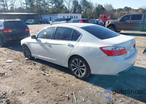 2015 Honda Accord Sport z USA, uszkodzony, nr VIN 1HGCR2F52FA168390